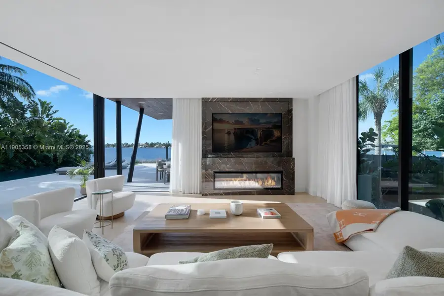 1165 N Biscayne Point Rd, Miami Beach, FL 33141 - Image #3