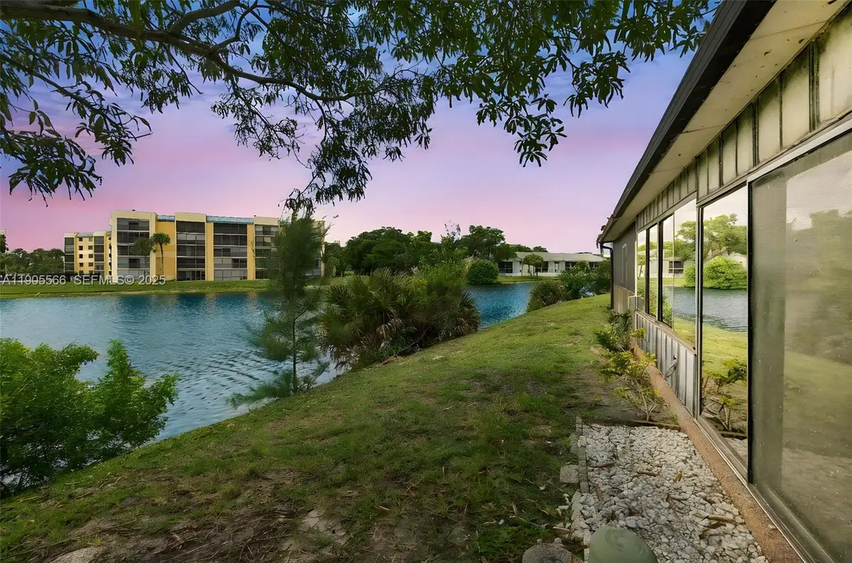 6545 Racquet Club Dr #115, Lauderhill, FL 33319 - Image #1