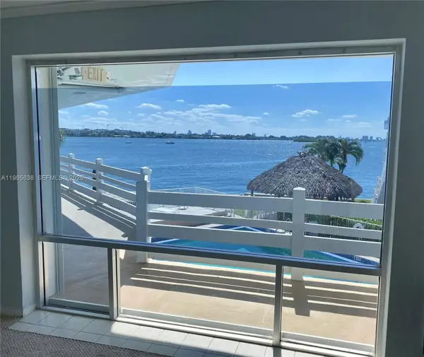 2700 NE 135th St #48, North Miami, FL 33181