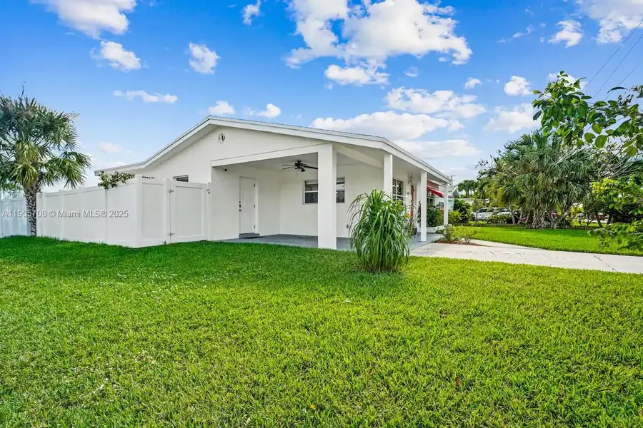 1006 S Arnold Ave, Lantana, FL 33462 - Image #3