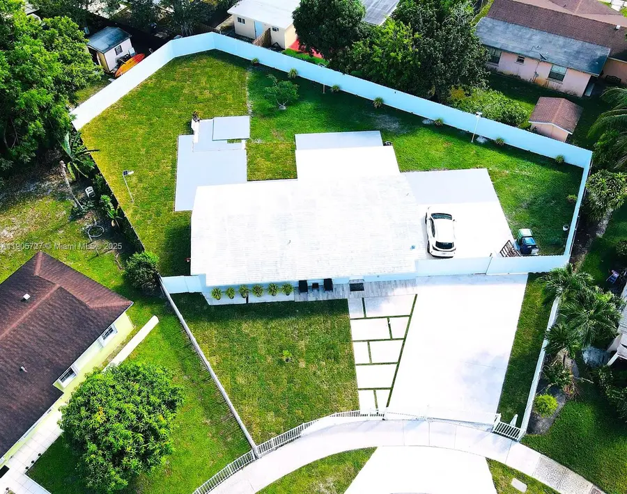 4384 NW 202nd St, Miami Gardens, FL 33055 - Image #2