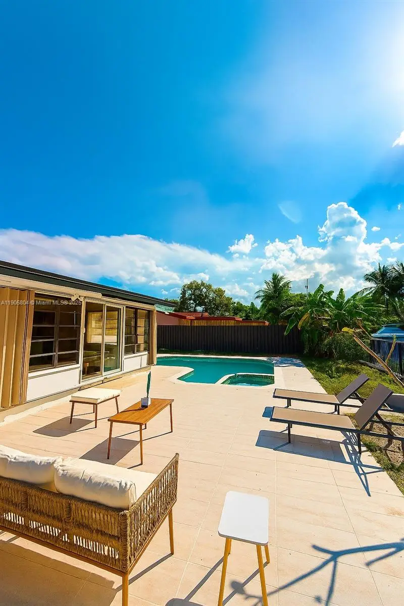 2443 Tortugas Ln, Fort Lauderdale, FL 33312 - Image #3