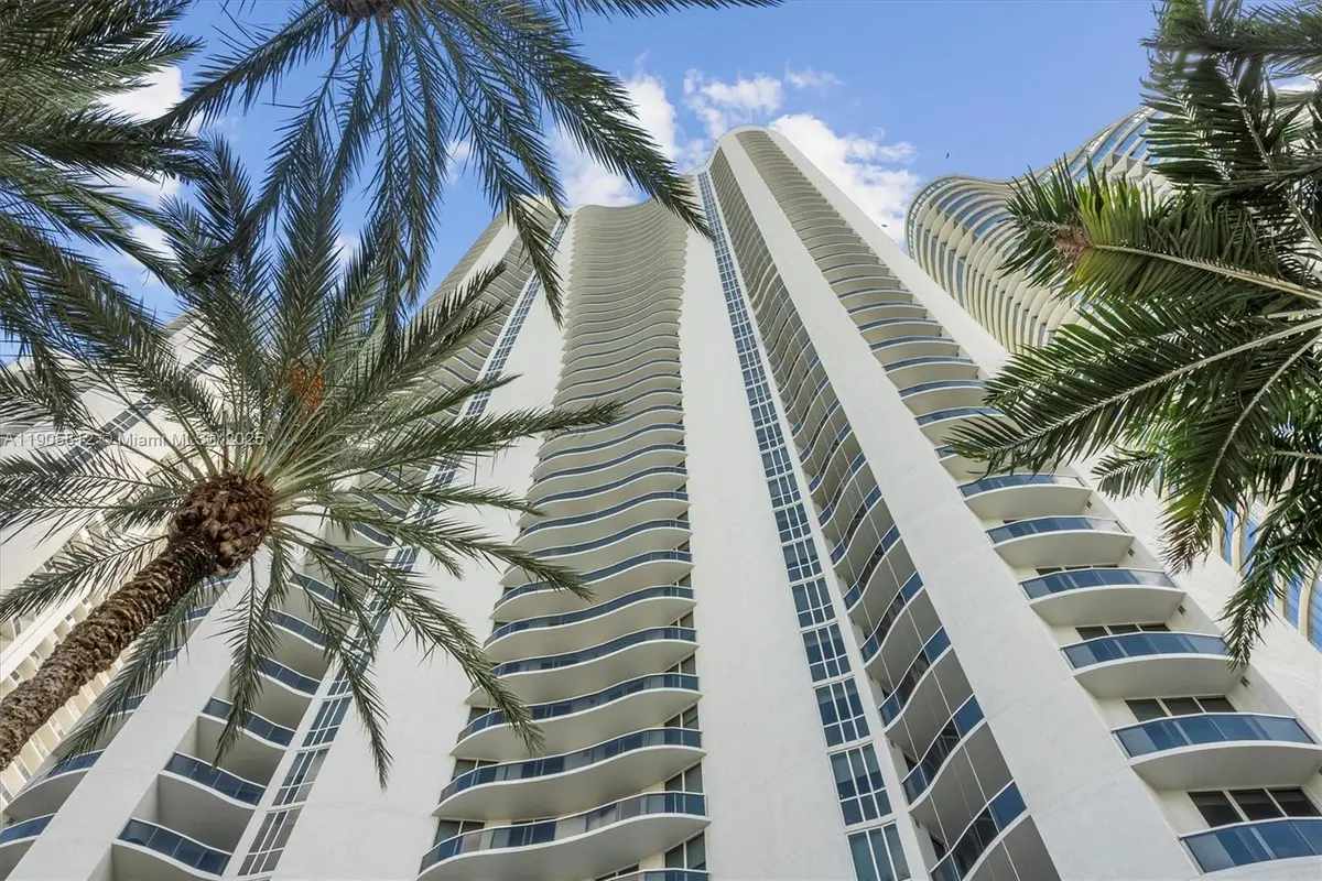 15811 Collins Ave #3405, Sunny Isles Beach, FL 33160 - Image #1