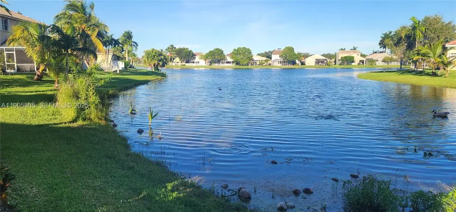 649 Willow Bend Rd, Weston, FL 33327 - Image #2