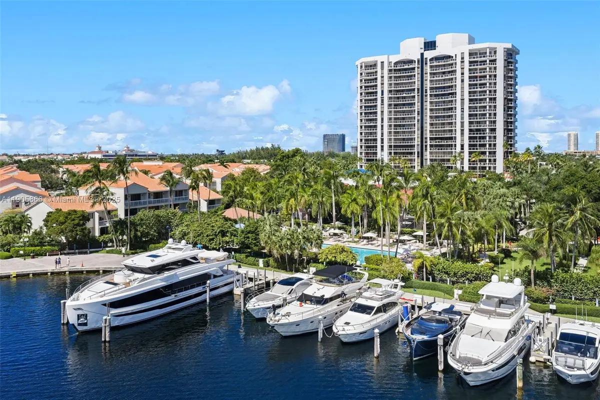 3598 Yacht Club Dr #602, Aventura, FL 33180 - Image #1