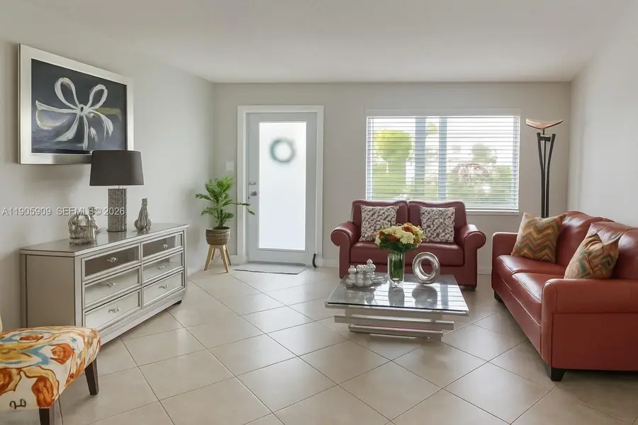 8312 NW 59th St, Tamarac, FL 33321 - #2