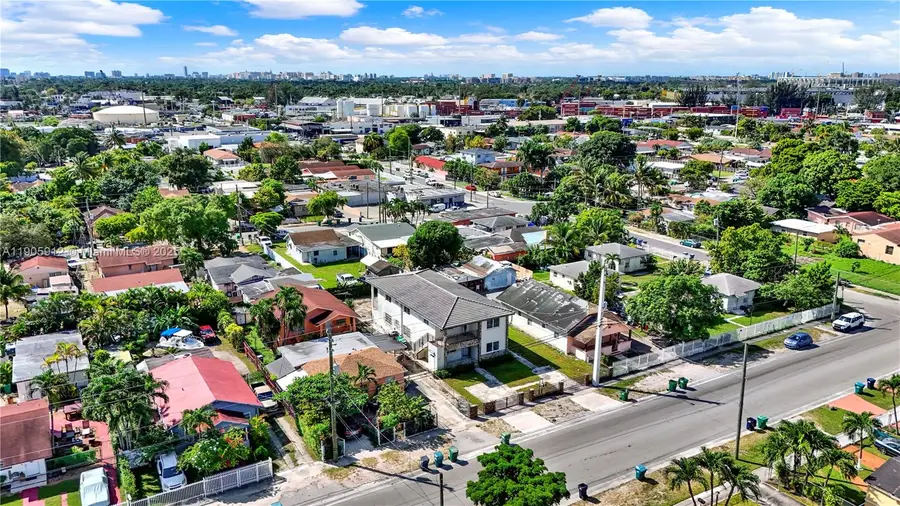 2974 NW 28th St, Miami, FL 33142 - Image #2