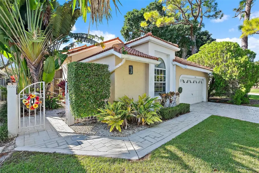 12960 Oak Knoll Drive, Palm Beach Gardens, FL 33418 - Image #2