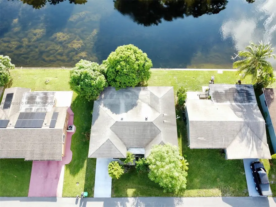 6013 NW 68th Ave, Tamarac, FL 33321 - #3