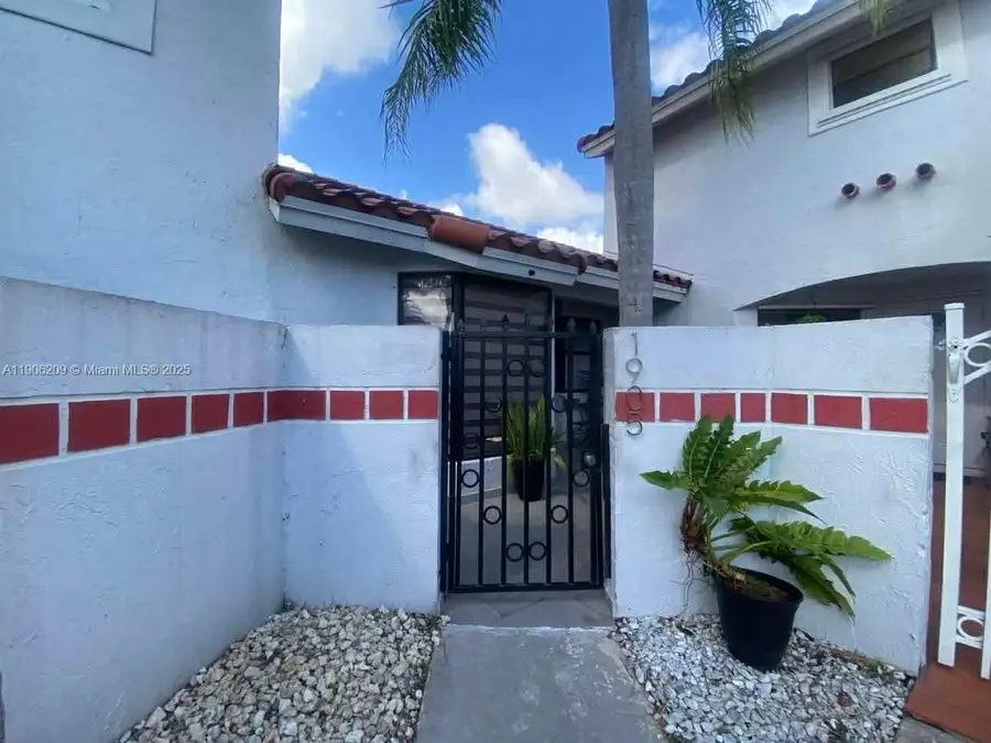 1905 San Remo Cir, Homestead, FL 33035 - Image #2