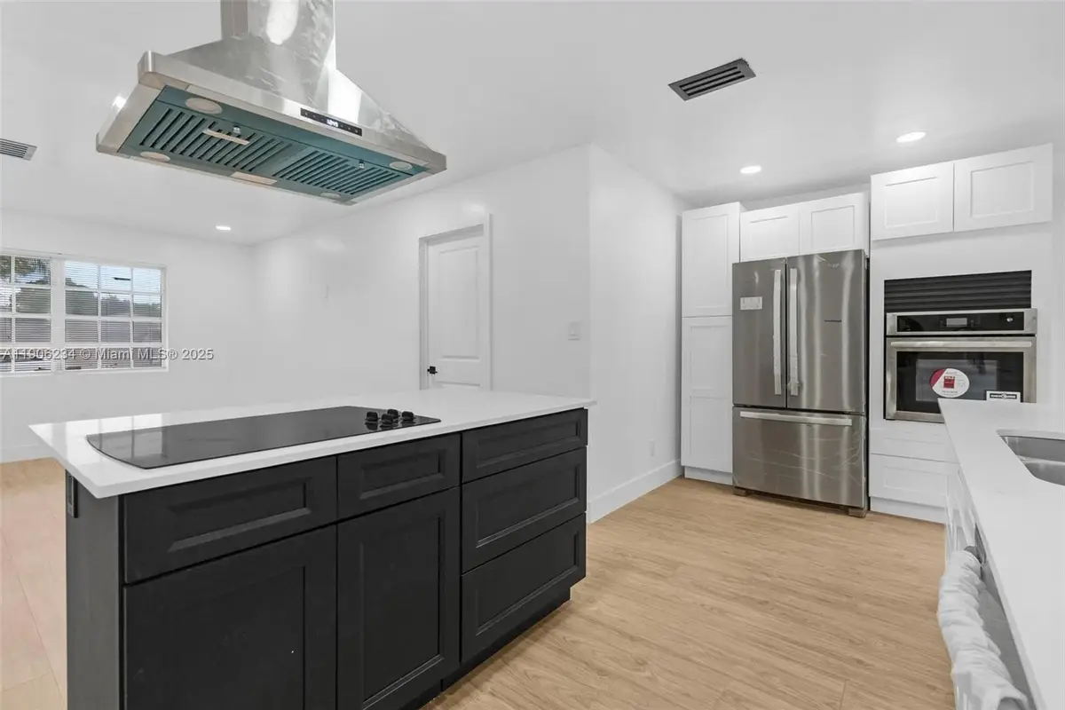 4020 N 67th Ave, Hollywood, FL 33024 - Image #1