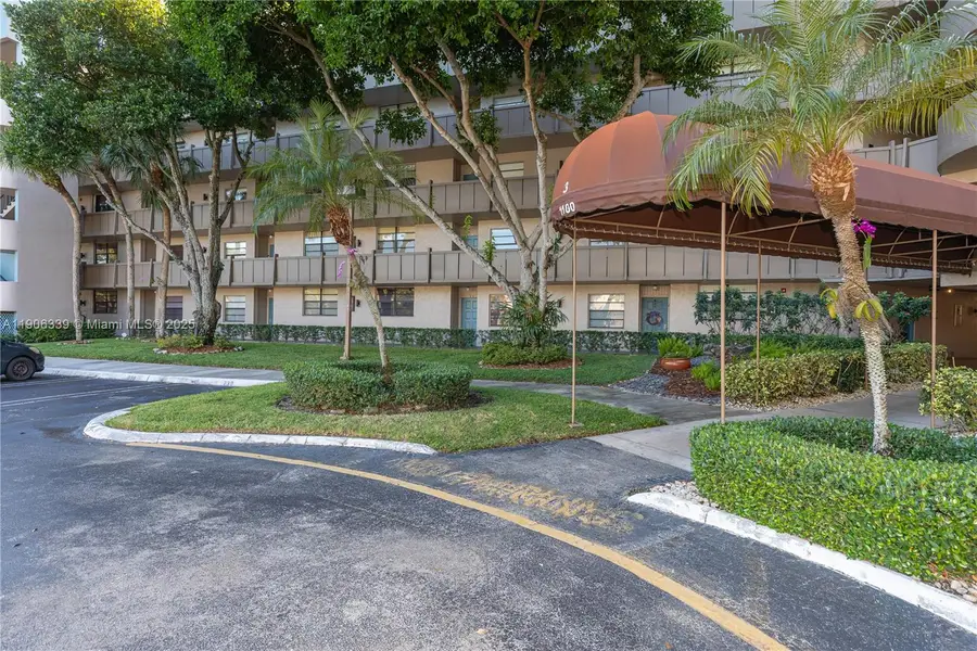 1100 Colony Point Cir #414, Pembroke Pines, FL 33026 - Image #2