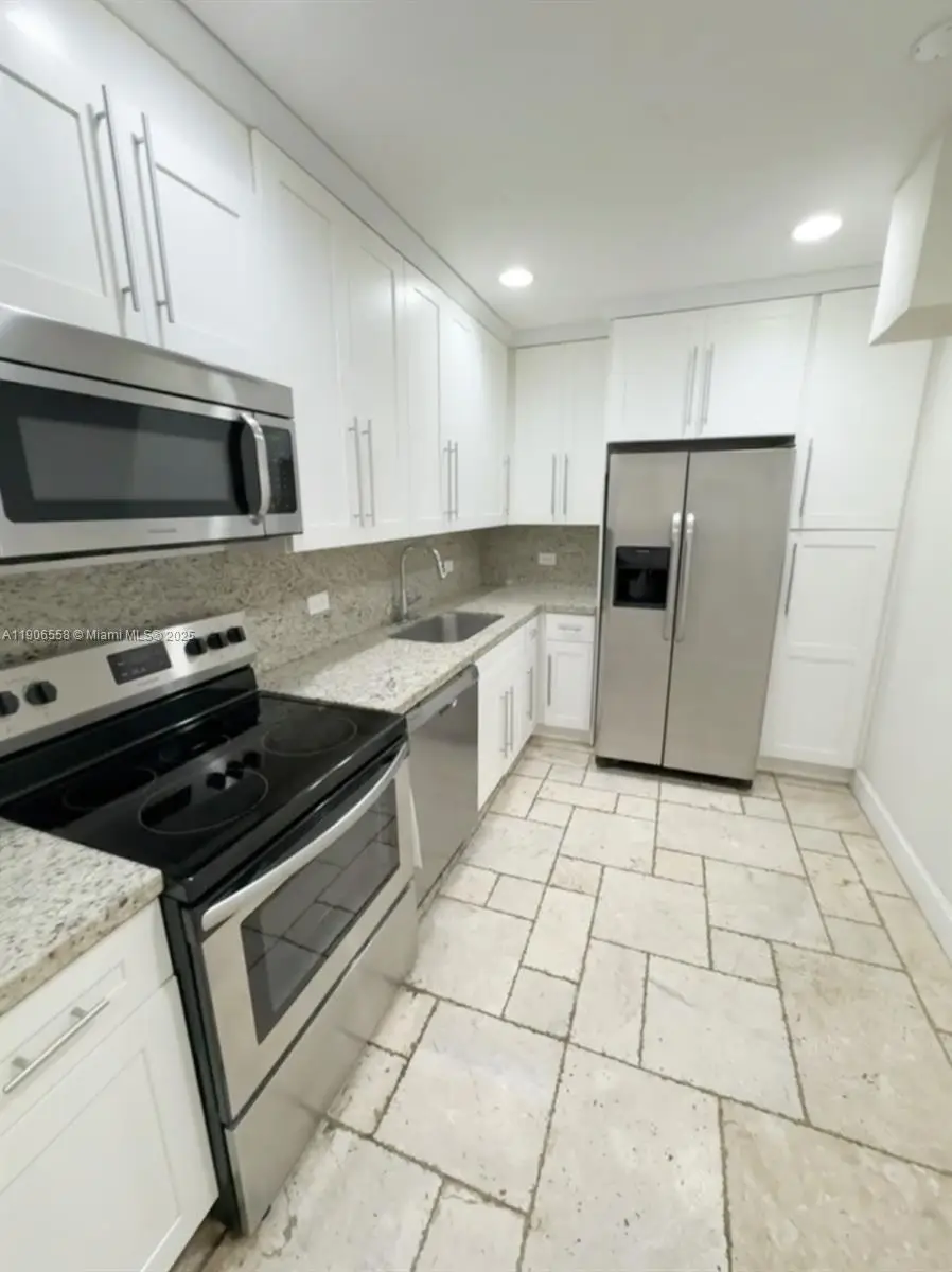 20505 E Country Club Dr #135, Aventura, FL 33180 - Image #1