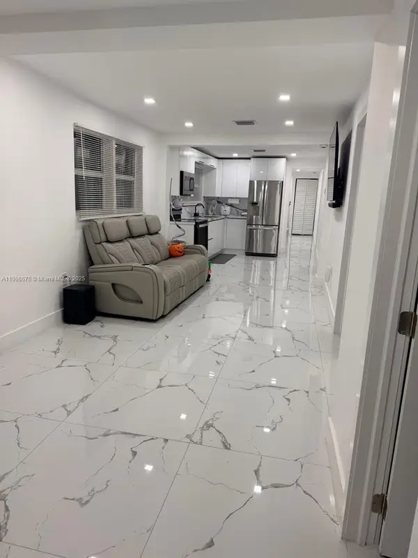 2953 NW 45th St, Miami, FL 33142