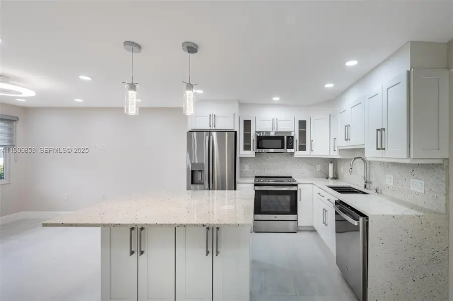 102 E Upminster E #102, Deerfield Beach, FL 33442 - Image #2