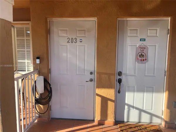 7845 W 36th Ave #203, Hialeah, FL 33018