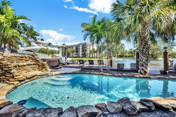 1030 SW 14th Ter, Fort Lauderdale, FL 33312