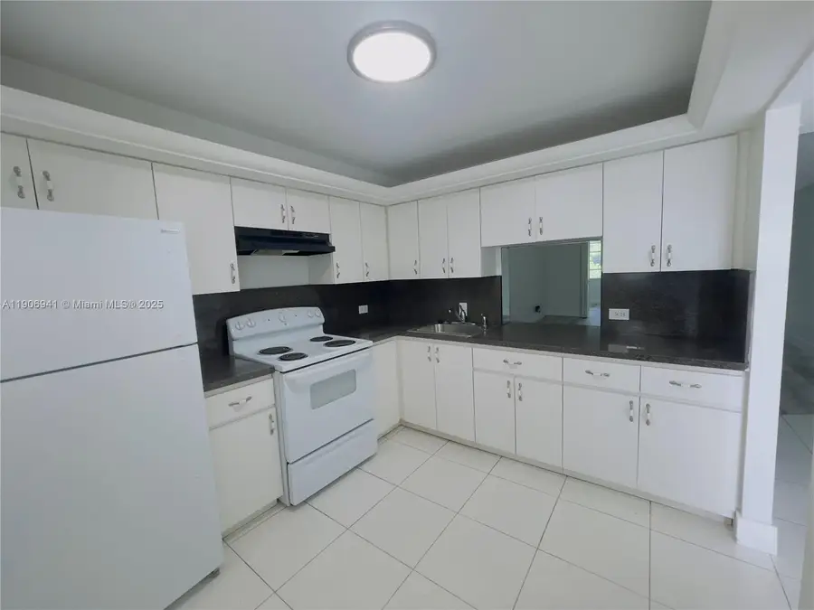 443 NE 195th St #338, Miami, FL 33179 - Image #2