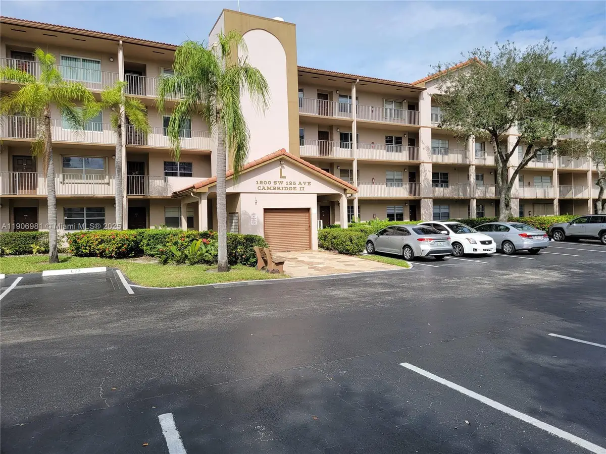 1200 SW 125th Ave #211L, Pembroke Pines, FL 33027 - Image #1