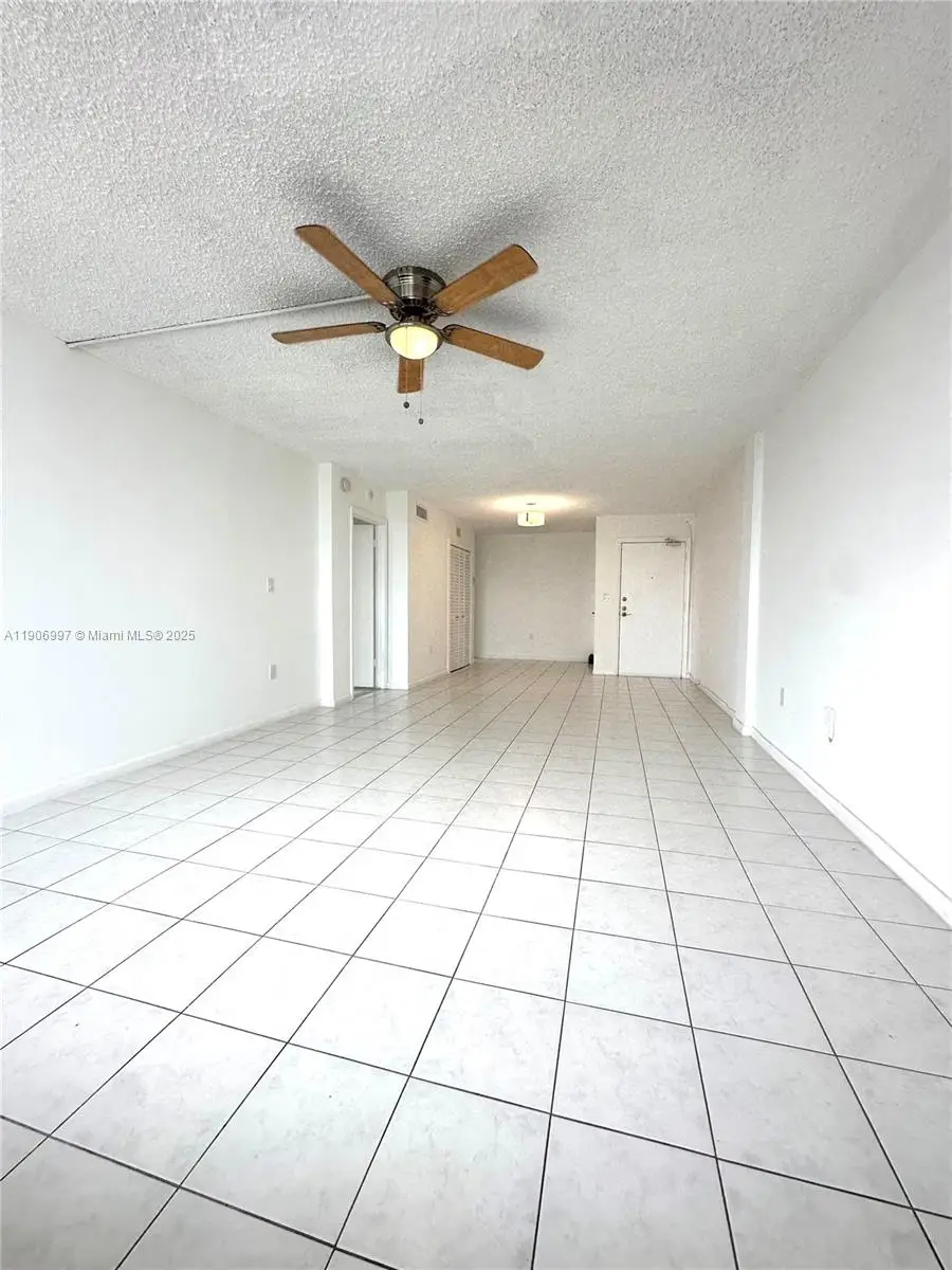 245 18th St #801, Miami Beach, FL 33139 - Image #3