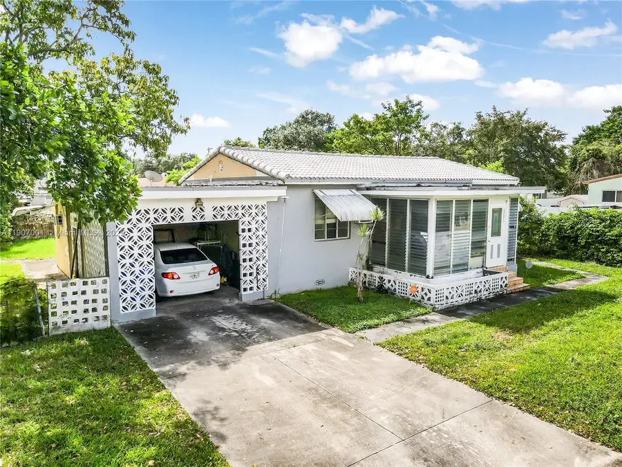 1776 NW 43rd St, Miami, FL 33142 - Image #3