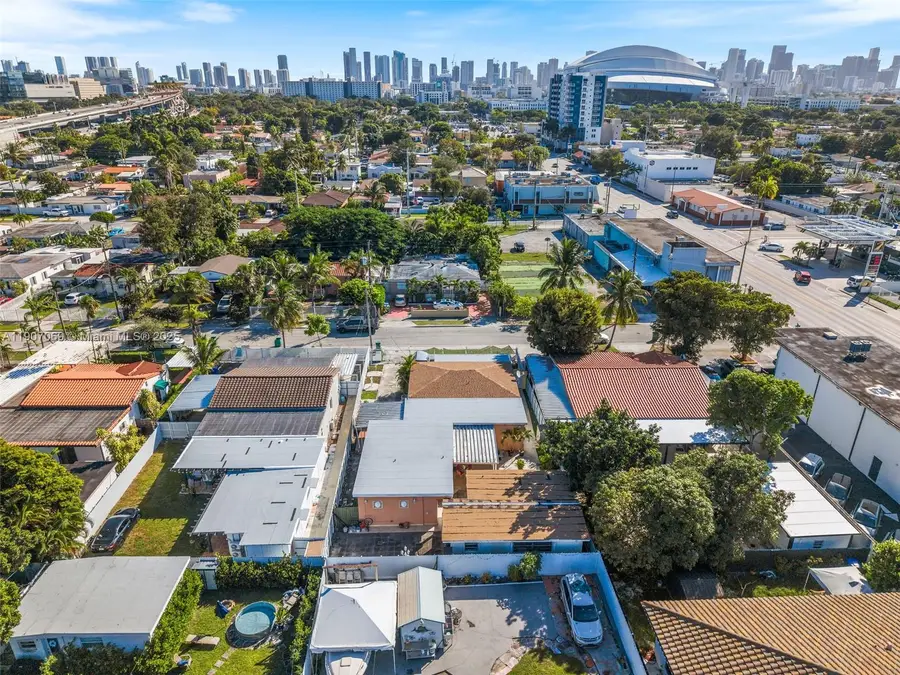 720 NW 19th Ct, Miami, FL 33125 - Image #3