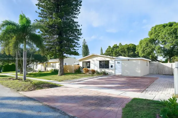 6741 Coolidge St, Hollywood, FL 33024