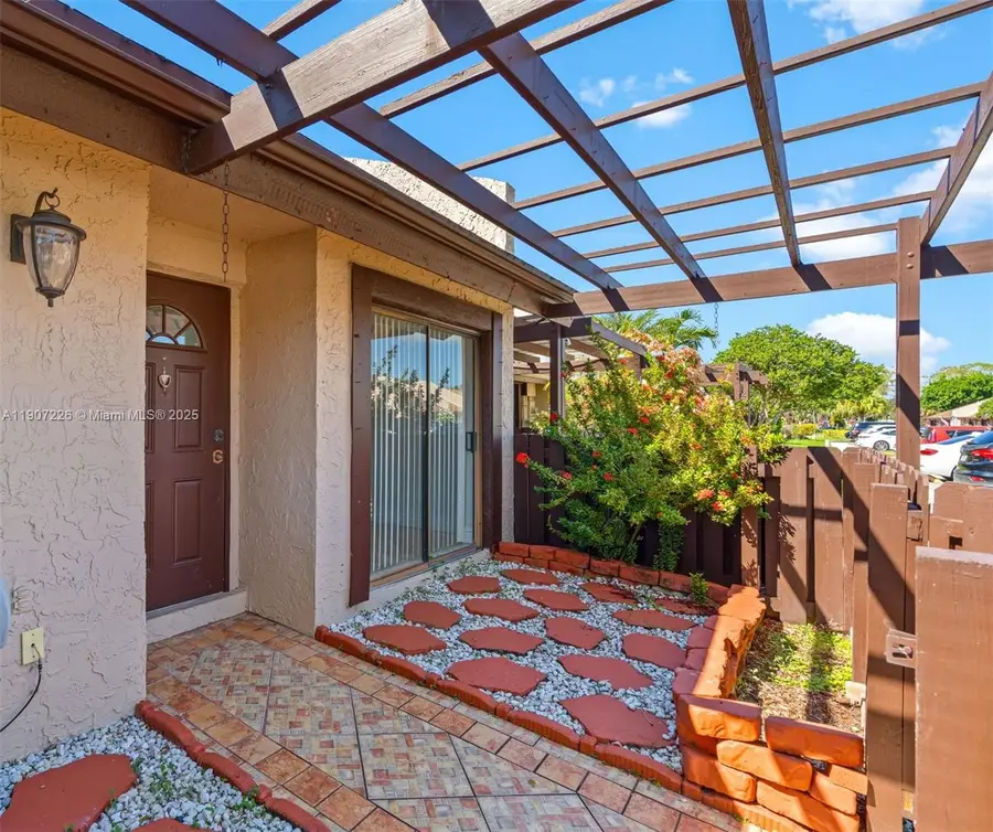 8336 NW 37th Pl, Sunrise, FL 33351 - Image #3