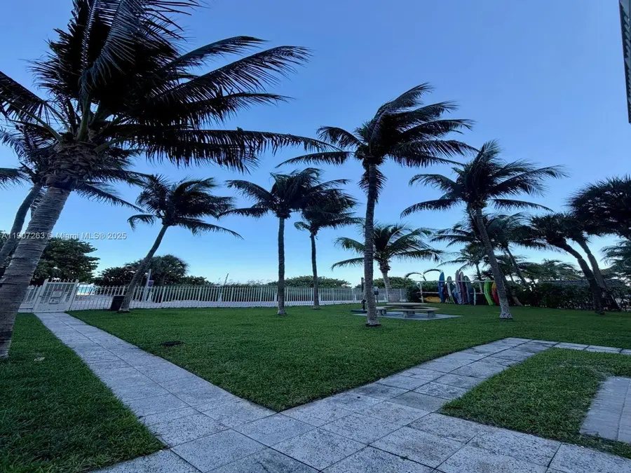 6061 Collins Ave #11A, Miami Beach, FL 33140 - Image #3