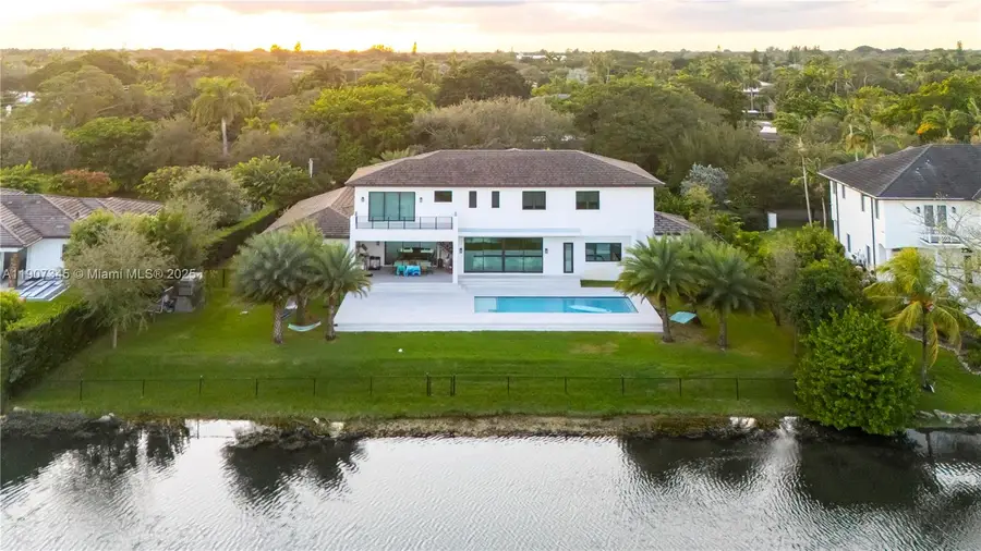 11907 SW 70th Ave, Pinecrest, FL 33156 - Image #2