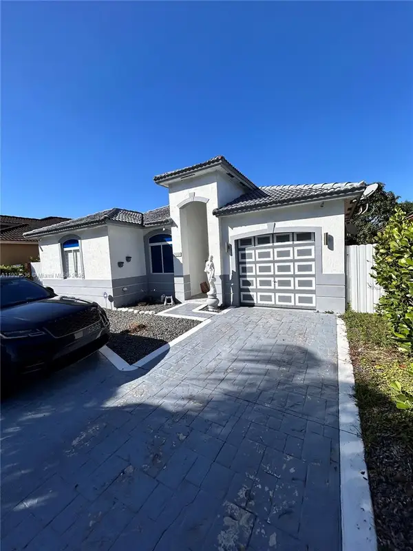 4607 NW 165th St, Miami Gardens, FL 33054