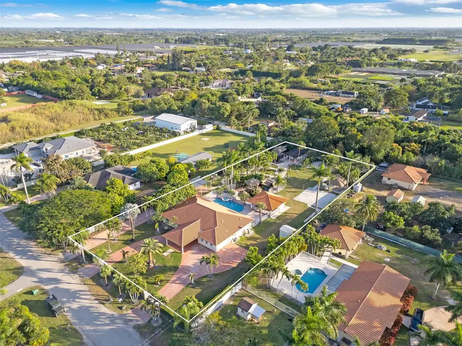 19790 SW 208th St, Miami, FL 33187 - Image #2