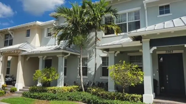 3973 Poinciana Ln, Hollywood, FL 33021 - Image #2