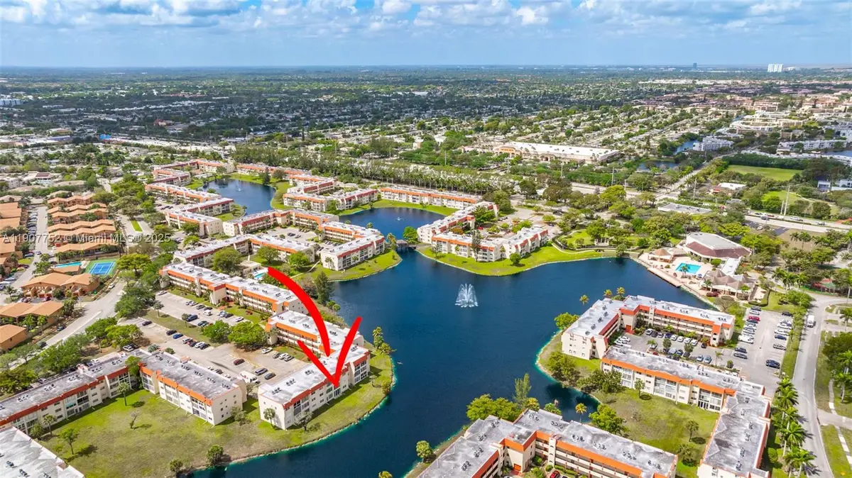 2931 E Sunrise Lakes Dr #109, Sunrise, FL 33322 - Image #1