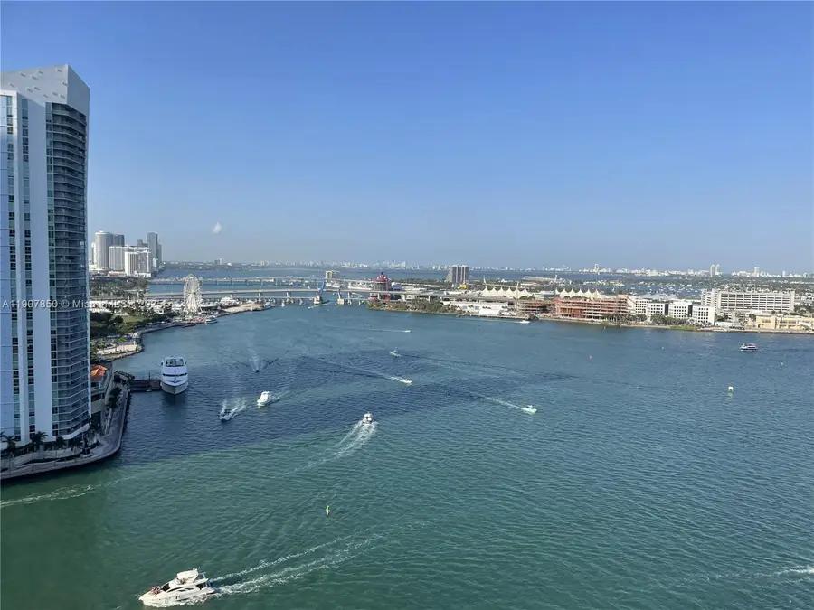 888 Brickell Key Dr #2610, Miami, FL 33131 - Image #2