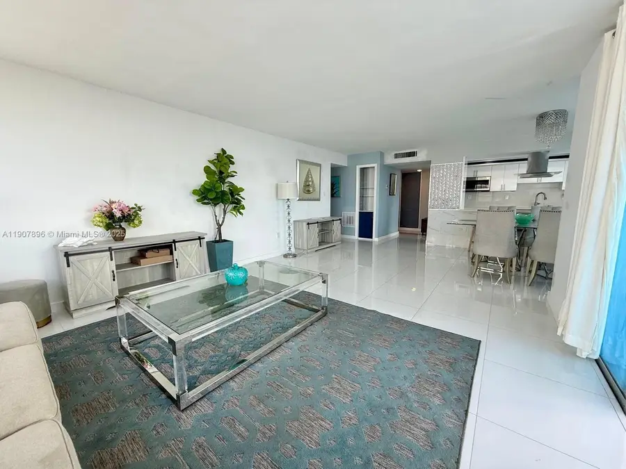 18051 Biscayne Blvd #1604, Aventura, FL 33160 - #3