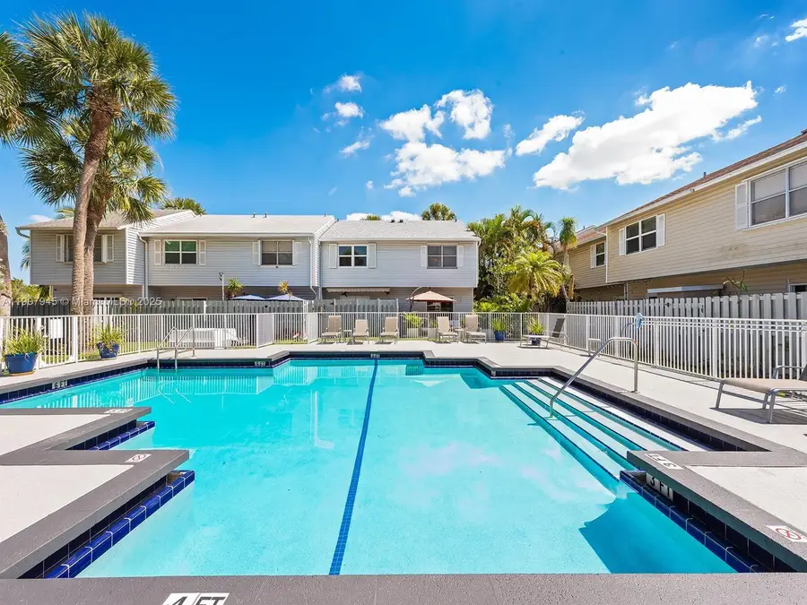 1921 NE 15th Ave, Fort Lauderdale, FL 33305 - Image #2