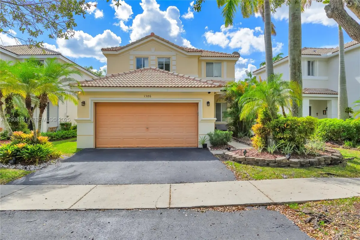 1386 Canary Island Dr, Weston, FL 33327 - Image #1