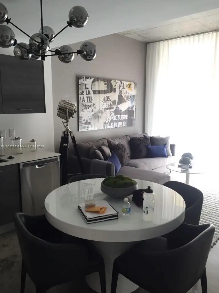 151 SE 1st St #903, Miami, FL 33131 - Image #1