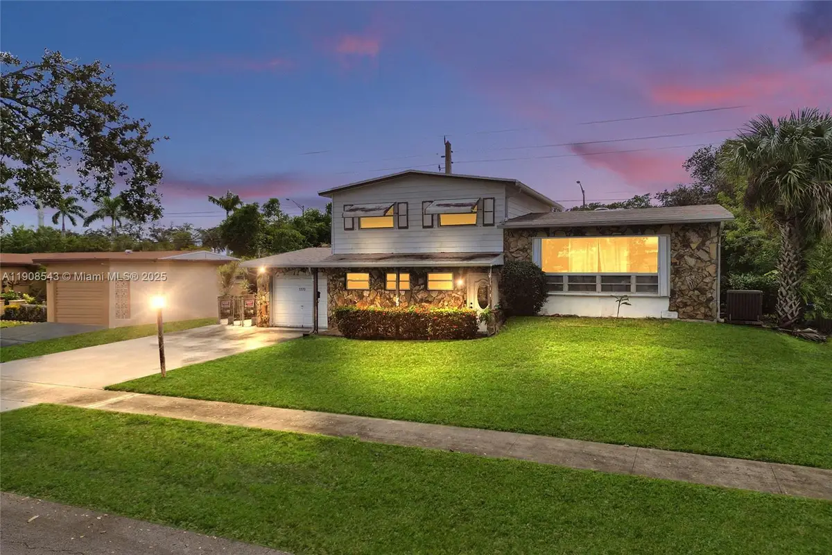7270 NW 1st St, Pembroke Pines, FL 33024 - Image #1