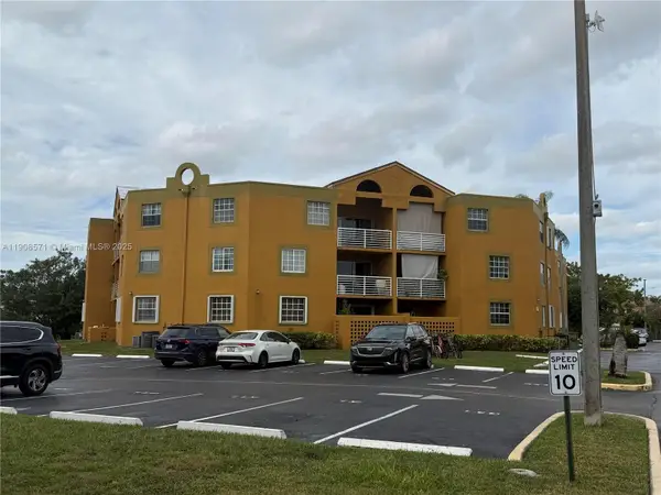 9735 Fontainebleau Blvd #G205, Miami, FL 33172