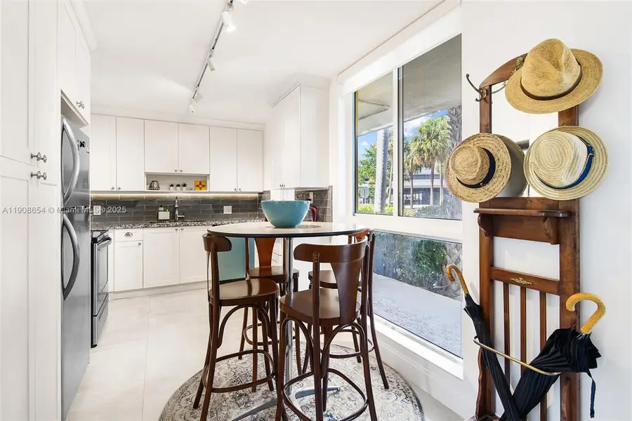 2400 NE 9th St #104, Fort Lauderdale, FL 33304 - Image #3