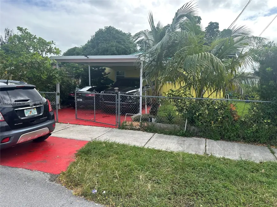 15151 Railroad Dr, Miami Gardens, FL 33054 - Image #2