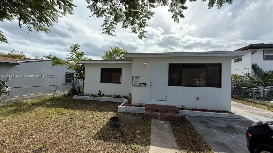 2462 Johnson St, Hollywood, FL 33020 - Image #2