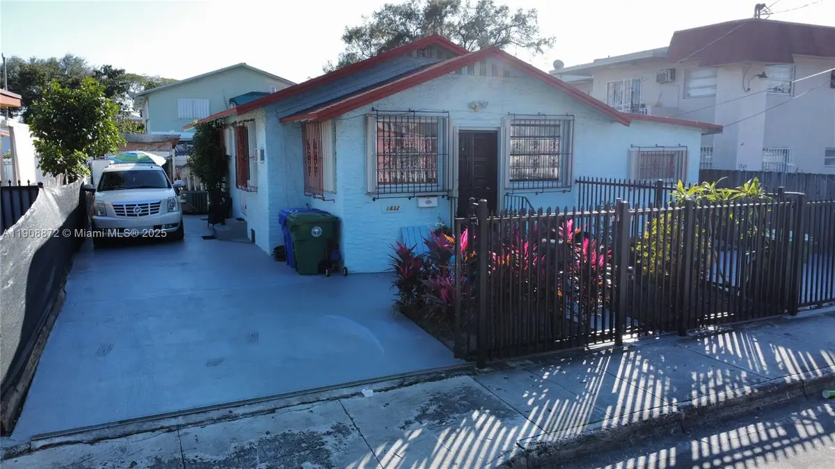 1832 SW 3rd St, Miami, FL 33135 - Image #1