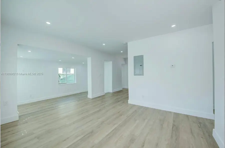 1499 NE 152nd St, North Miami Beach, FL 33162 - Image #3