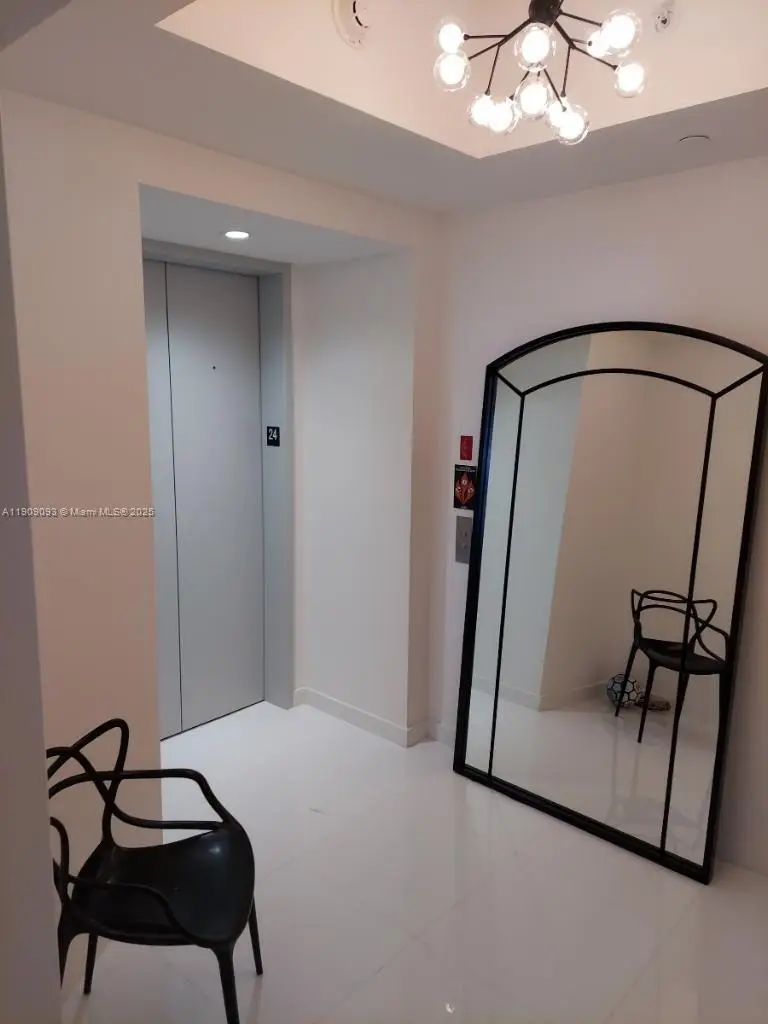 851 NE 1st Ave #2403, Miami, FL 33132 - Image #2