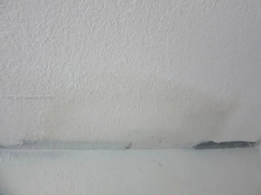 2800 NW 9th Pl, Fort Lauderdale, FL 33311 - Image #3