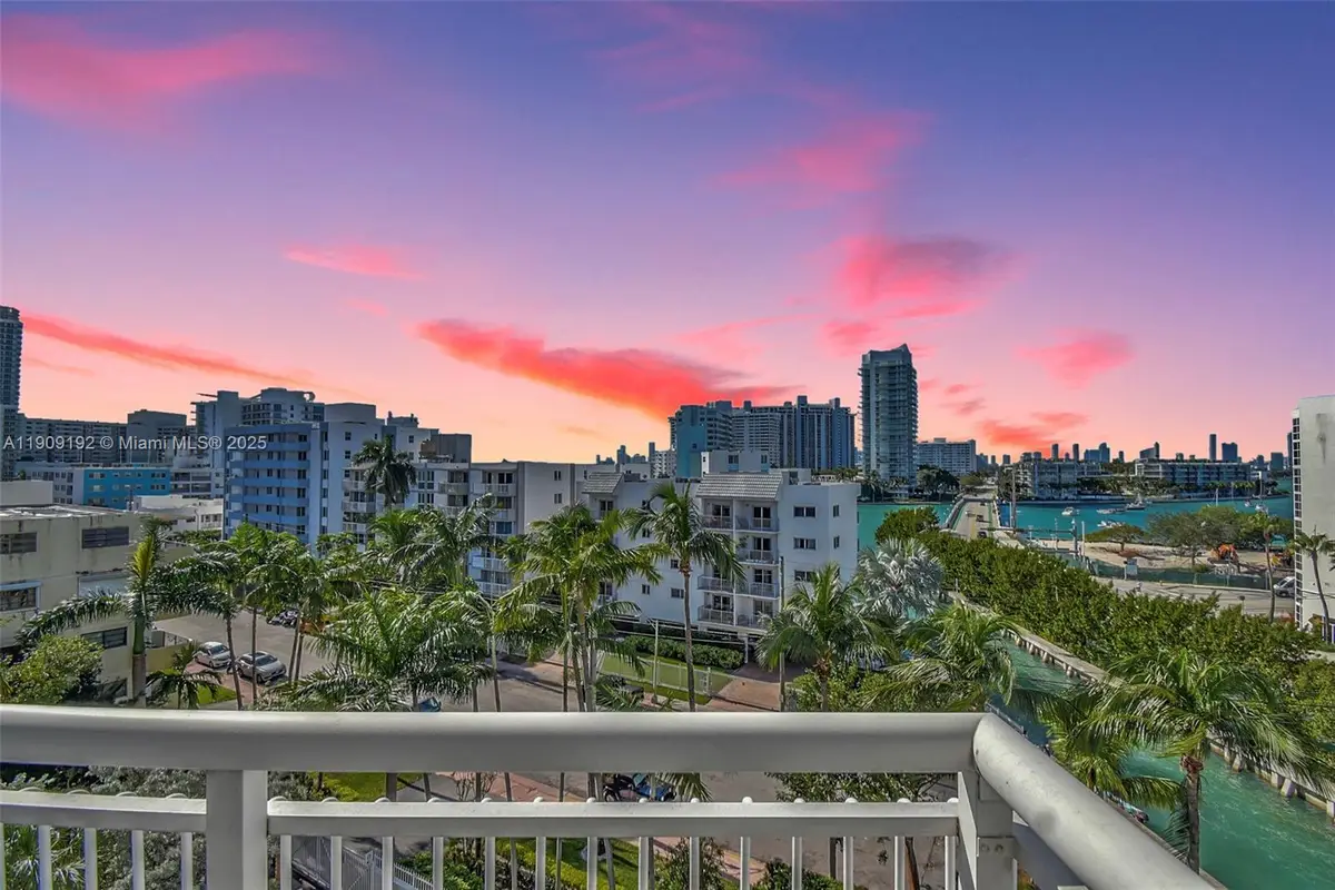 1688 West Ave #602, Miami Beach, FL 33139 - Image #1