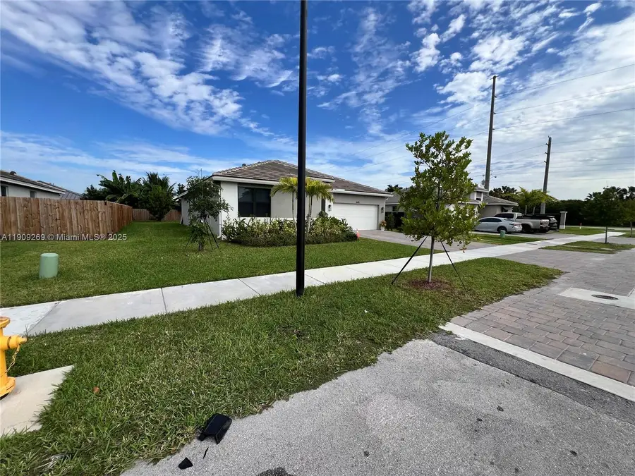 1695 SE 6th St, Homestead, FL 33033 - Image #3